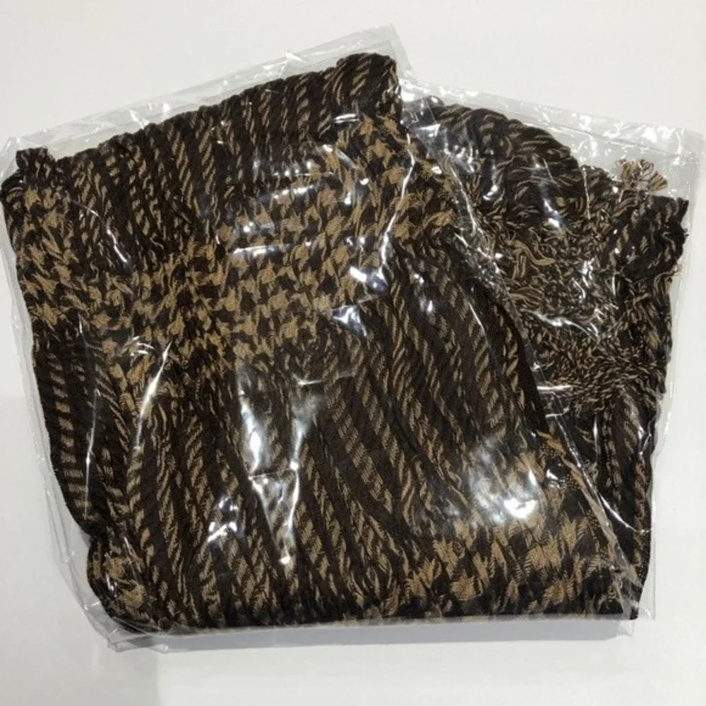 Brown Tan Plaid Medium Weight Fringe Scarf